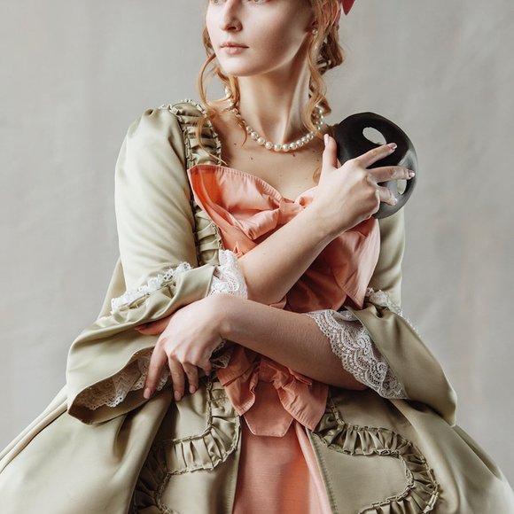 Robe a la Francais Rococo dress, 18th century Europe - Picture 7 of 14